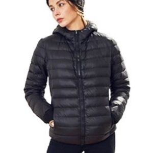 Ultra light weight puffer jacket ! Stay warm 🌸